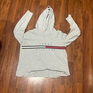 gray tommy hilfiger hoodie